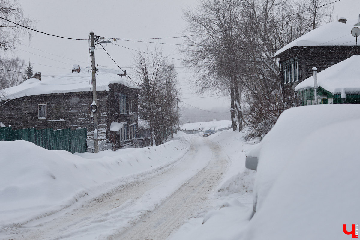 Во Владимире анонсировали создание туристического маршрута от вокзала до филармонии. Пока инициатива звучит многообещающе. Главное, чтобы к мнению жителей прислушались. У них точно найдется что сказать, как убедился «Ключ-Медиа».