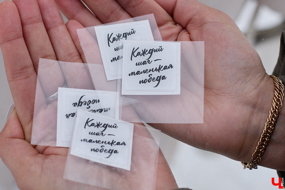 Семейная пара, Паша и Тома, решила пройти пешком 10 тысяч километров от Москвы до Владивостока с остановками по пути. Одной из точек рискованного маршрута стал Владимир. В нашем городе тревел-блогеры пробыли всего два дня, однако «Ключ-Медиа» успел встретиться с путешественниками и узнать все подробности экстремального приключения из первых уст.