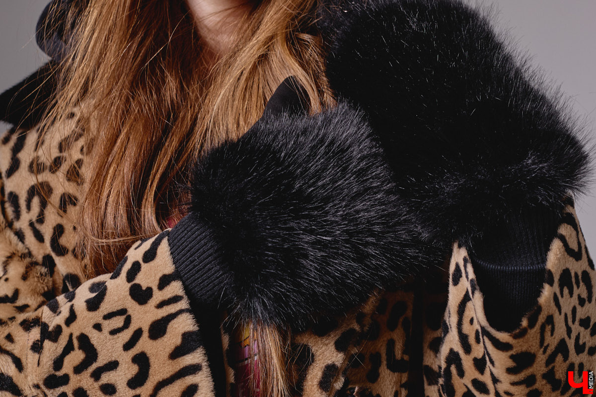 Агент по работе с Китаем Алина Алексеева уверена: совершенно неважно, что на тебе надето. Главное — твоя энергетика. Мэрилин Монро выглядела привлекательно даже в мешке из-под картошки. Вот и наша героиня не зацикливается на обновках. Она выбирает удобные качественные вещи по вкусу, причем большая часть из них мужские.