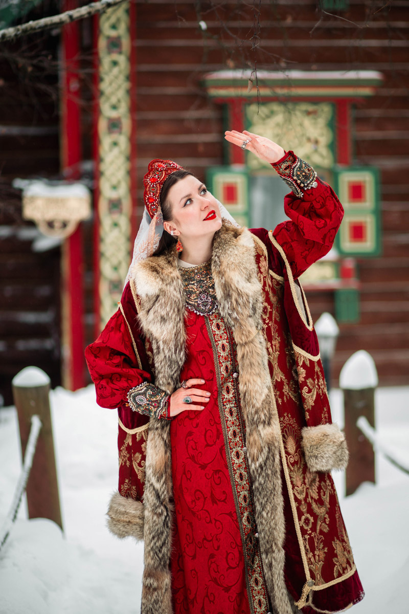 Ходят слухи, что в Суздале можно бюджетно отдохнуть, но Алеся Лещукова из Сочи и ее родная сестра Марина из Москвы решили не экономить. Они приехали в старинный город на три дня, чтобы душа запела, поэтому ни в чем себе не отказывали. Какими вышли эти каникулы по-богатому, узнал «Ключ-Медиа».