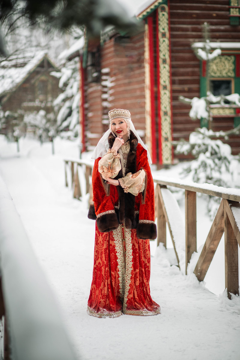 Ходят слухи, что в Суздале можно бюджетно отдохнуть, но Алеся Лещукова из Сочи и ее родная сестра Марина из Москвы решили не экономить. Они приехали в старинный город на три дня, чтобы душа запела, поэтому ни в чем себе не отказывали. Какими вышли эти каникулы по-богатому, узнал «Ключ-Медиа».