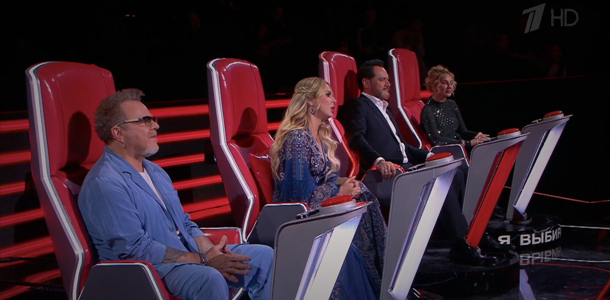 14-й сезон шоу взрослого «Голоса» стартовал 23 января, а значит, певцы со всей страны получили шанс пройти «слепые прослушивания» и побороться за победу в проекте. В их ряду оказалась 25-летняя Юлия Галкина из Владимира. Девушка в творчестве не новичок, поэтому показала всё, на что способна. И не зря, ведь ее выбрали сразу три наставника!