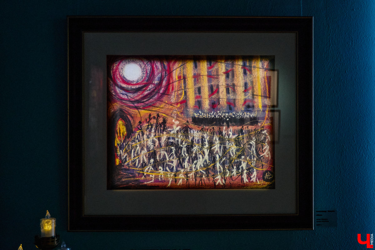 К 135-летию Михаила Булгакова в культурном пространстве «Галерея 4-6» открылась выставка, посвященная самому яркому произведению писателя. «Ключ-Медиа» прошел по выстроенным художниками смысловым лабиринтам и взглянул на роман «Мастер и Маргарита» другими глазами.