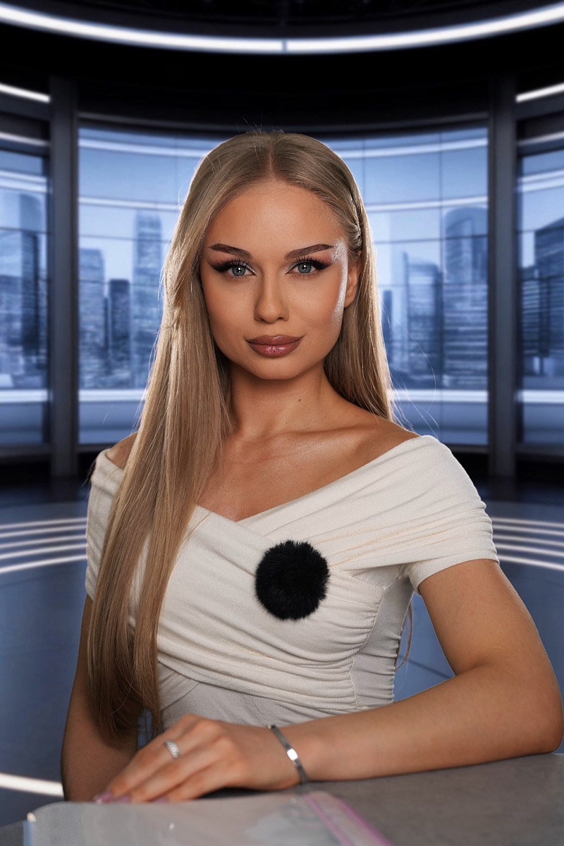 Алена Жигарева получила свой первый миллион просмотров совсем недавно, хотя в блогинге она аж с 2018 года. Поначалу в ее профиле преобладали фото из фитнес-залов Владимира и Москвы, а также бизнес-съемки для крупных спортивных брендов. Потом произошло внезапное затишье на три года, а после — яркое возвращение, но уже в совершенно другом амплуа. По своему тернистому пути к успеху девушка провела корреспондента «Ключ-Медиа».