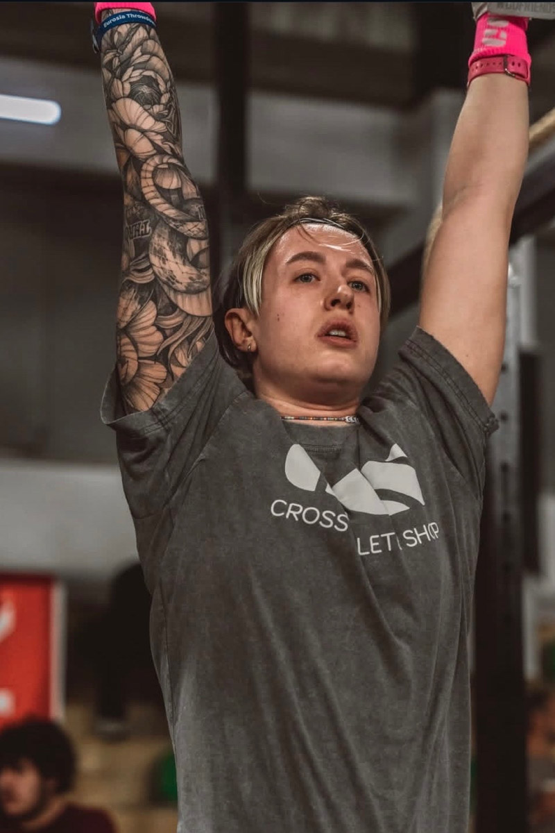 Бег, канат, бёрпи, поднятие тяжестей: соревнования по кроссфиту, бесспорно, одни из самых зрелищных. 7 и 8 февраля в Стамбуле прошел международный турнир Eurasia Throwdown, где среди десятков чемпионов силу и выносливость продемонстрировали три владимирские атлетки.