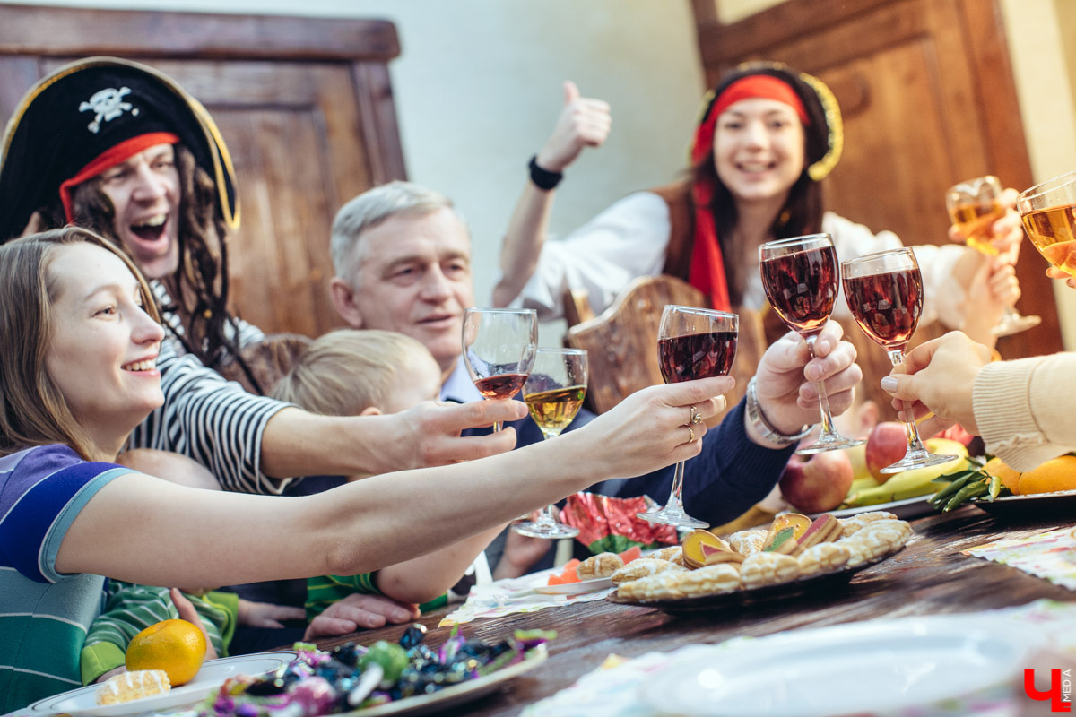 Вы задумывались, как отметить свой день рождения по-особенному? Устроить такой праздник, который точно останется в памяти на долгое время. Кафе и ресторанами никого не удивишь, да и порой там слишком дорого, шумно и тесно. Поэтому лучше рассмотреть новый, современный вариант. Организовать торжество в экопространстве на берегу водохранилища Содышка предлагает барбекю-парк «Зеленый мыс»!