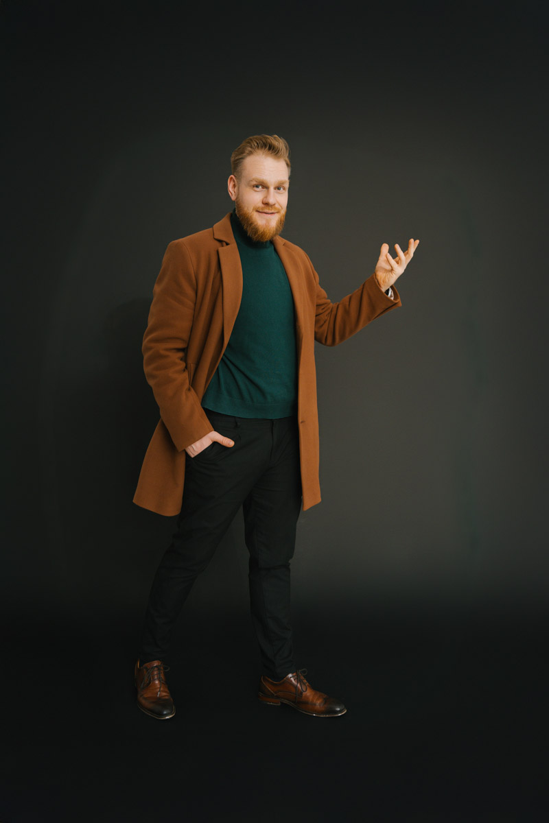 Как представители сильного пола бьются над тайной, о чем думают женщины, так и дамы не сошлись во мнении, какой он — настоящий мужчина. В попытке разобраться в этом вопросе «Ключ-Медиа» собрал воедино харизматичных джентльменов Владимира, а потом спросил героев и их половинок о качествах истинных мачо.