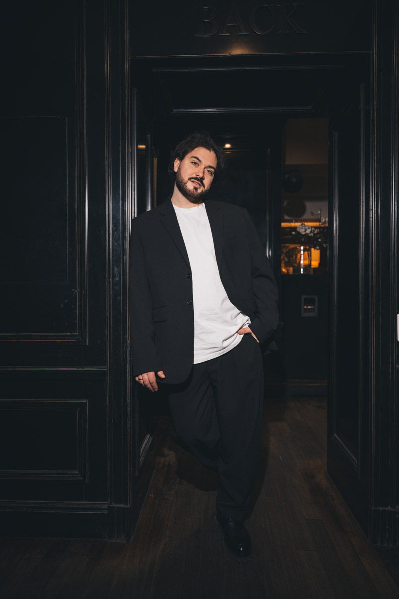 Как представители сильного пола бьются над тайной, о чем думают женщины, так и дамы не сошлись во мнении, какой он — настоящий мужчина. В попытке разобраться в этом вопросе «Ключ-Медиа» собрал воедино харизматичных джентльменов Владимира, а потом спросил героев и их половинок о качествах истинных мачо.