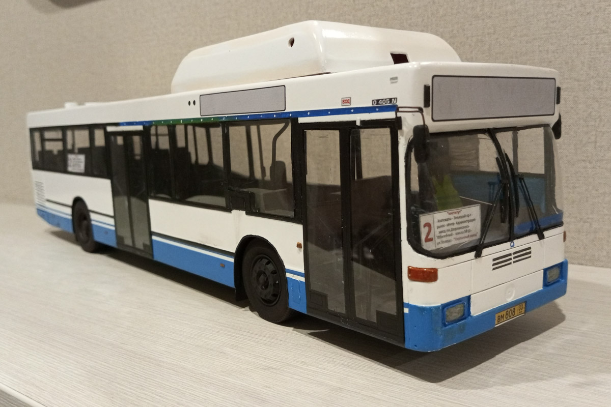 Житель Гусь-Хрустального создает реалистичные модели автобусов. На данный момент в его коллекции шесть машин, прототипы которых курсируют на самых разных маршрутах. Весь общественный транспорт выполнен в соотношении 1:24 и точно копирует существующие машины.