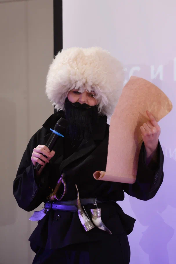 Современные красавицы знают толк не только в подборе идеально сидящего платья, но и в готовке! Доказать это смогли 25 участниц кулинарного этапа регионального конкурса «Мисс и Миссис Владимирская земля — 2026». Одни решили презентовать свои гастрономические шедевры на тарелке, а другие устроили настоящие перформансы!