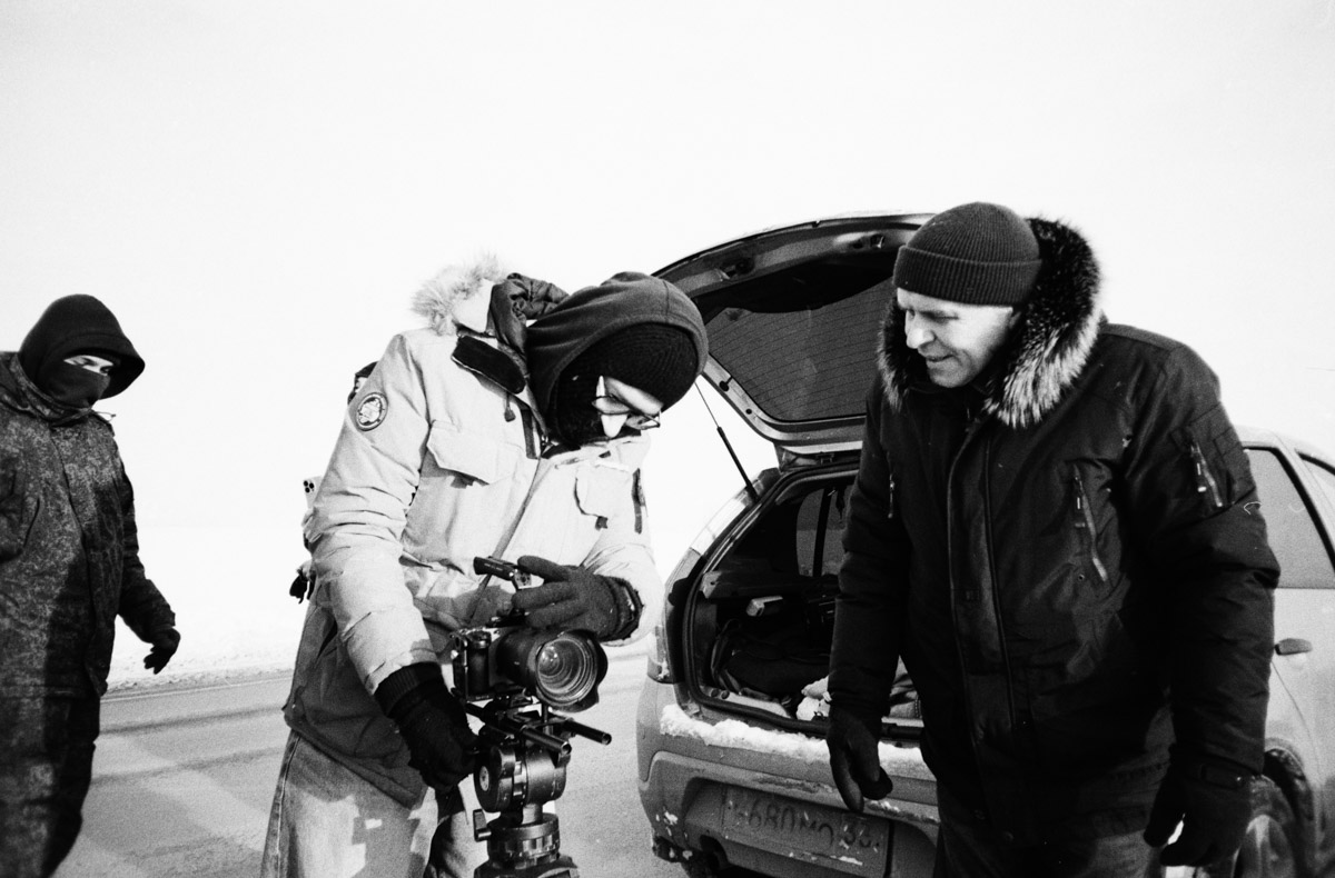 Бескрайние зимние просторы Суздальской земли стали съемочной площадкой для команды нового фильма «Отрок». Ее усилиями на свет появилась камерная притча с известным владимирским фотографом в главной роли. О чем же дебютная короткометражка местного режиссера, узнал «Ключ-Медиа».