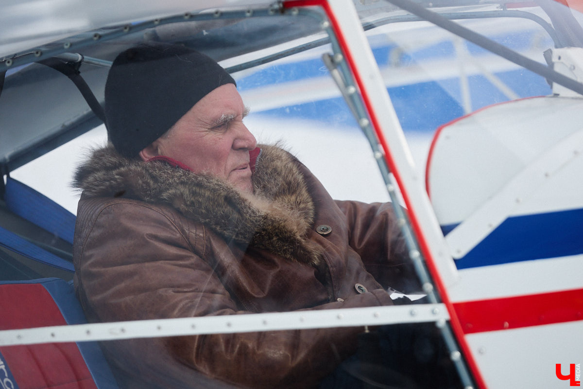 Не все знают, но на территории Владимирской области собирают настоящие самолеты. Производство летательных аппаратов единичного типа расположено в ангаре на территории частного аэродрома общей авиации Павловское. Там трудится небольшая команда любителей неба. «Ключ-Медиа» заглянул к ним в гости.