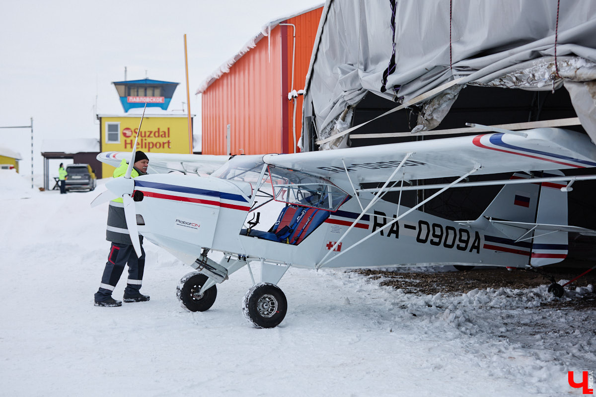 Не все знают, но на территории Владимирской области собирают настоящие самолеты. Производство летательных аппаратов единичного типа расположено в ангаре на территории частного аэродрома общей авиации Павловское. Там трудится небольшая команда любителей неба. «Ключ-Медиа» заглянул к ним в гости.