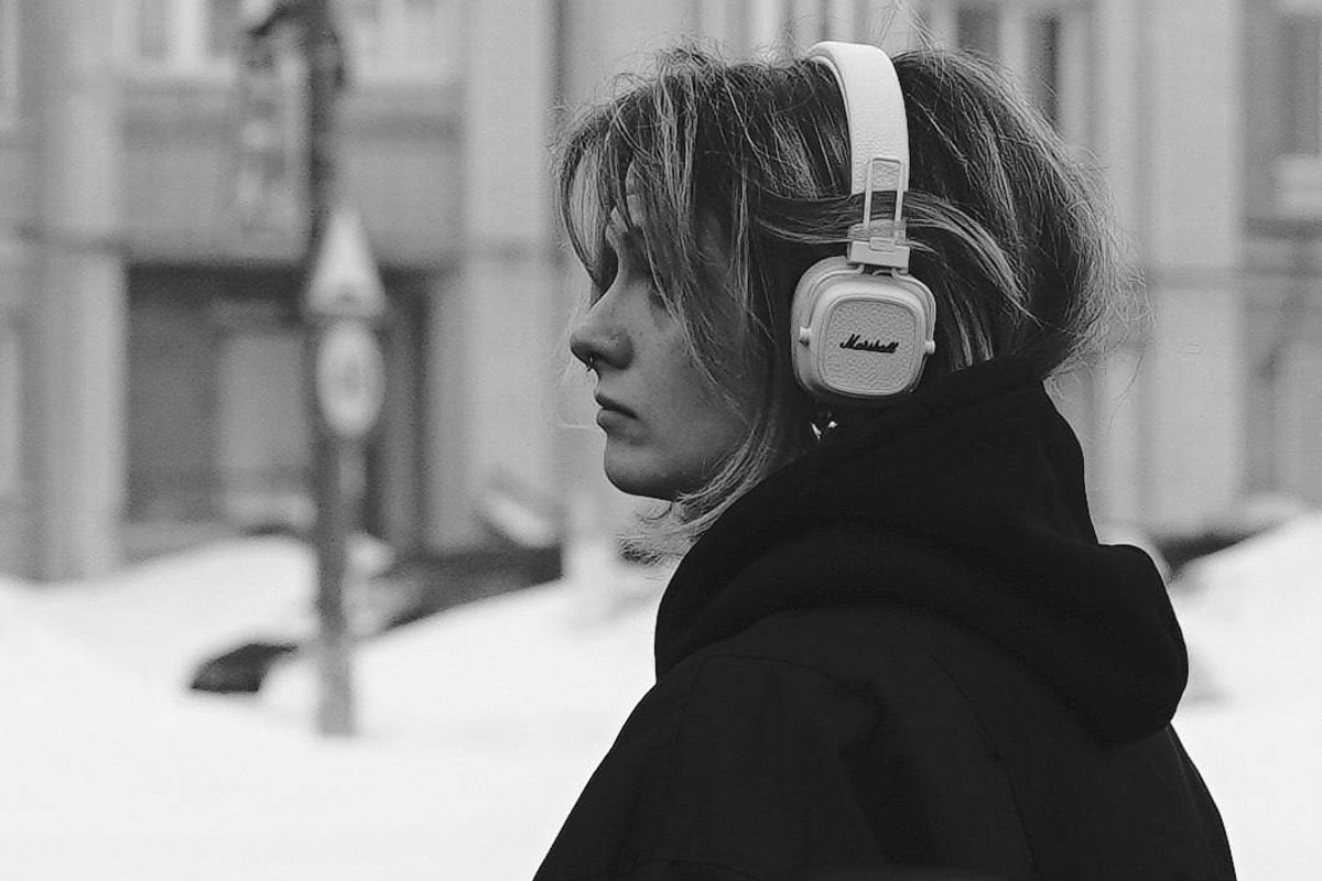 С ноября по март мы лицезреем из окна черно-белую картинку. От нее легко устать, однако фотографы готовы доказать: в монохроме есть свое очарование! «Ключ-Медиа» собрал интересные кадры местных мастеров, умеющих найти красоту в серых буднях.