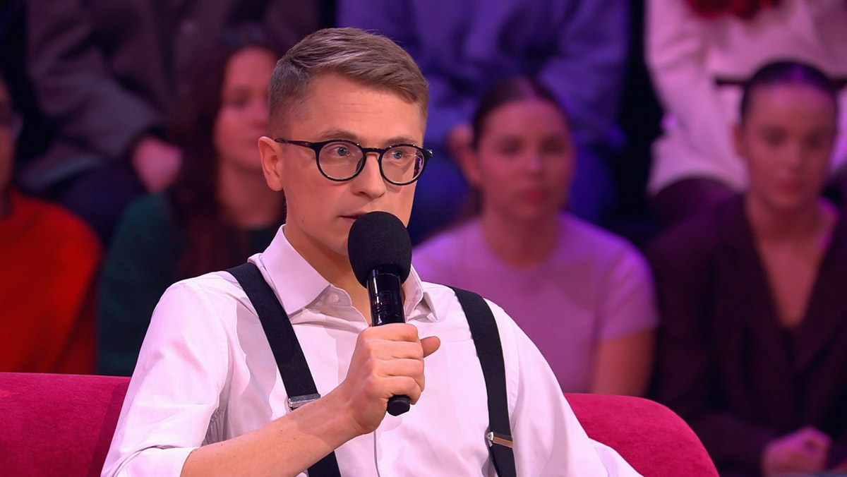 Владимирцы продолжают свое блистательное шествие на телеэкранах. За прошлый месяц они успели засветиться в самых рейтинговых шоу: от музыкальной «Конфетки» до легендарной игры «Поле чудес». Узнали, чем закончились медийные эксперименты жителей 33-го региона.