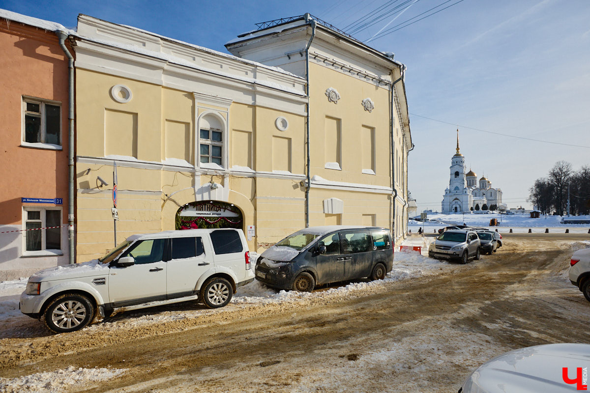За изменениями на гастрокарте Владимира только успевай следить. В один день на двери любимого заведения могут повесить замок, а от привычной вывески не останется и следа. За последнее время сразу несколько локаций прекратили свою деятельность, а еще пара попала в новостные сводки в связи с возможным закрытием.