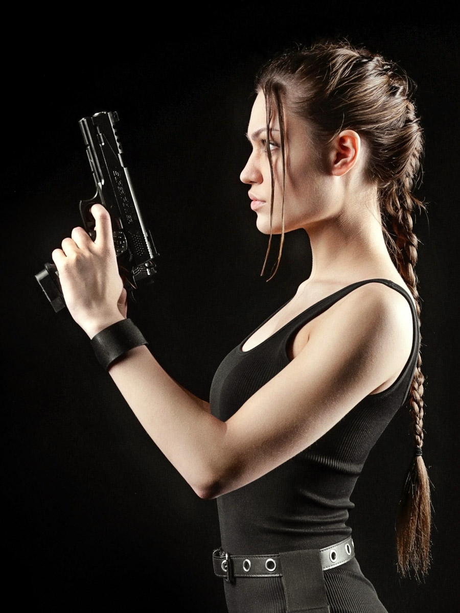 Главный женский день уже позади, а мы всё еще разбираем подарки! На этот раз большой презент подготовили владимирские фотографы. Специально к 8 Марта они собрали моделей, которые поучаствовали в косплеях на самые знаменитые девичьи образы мирового кино. «Ключ-Медиа» пообщался с участниками необычной съемки.