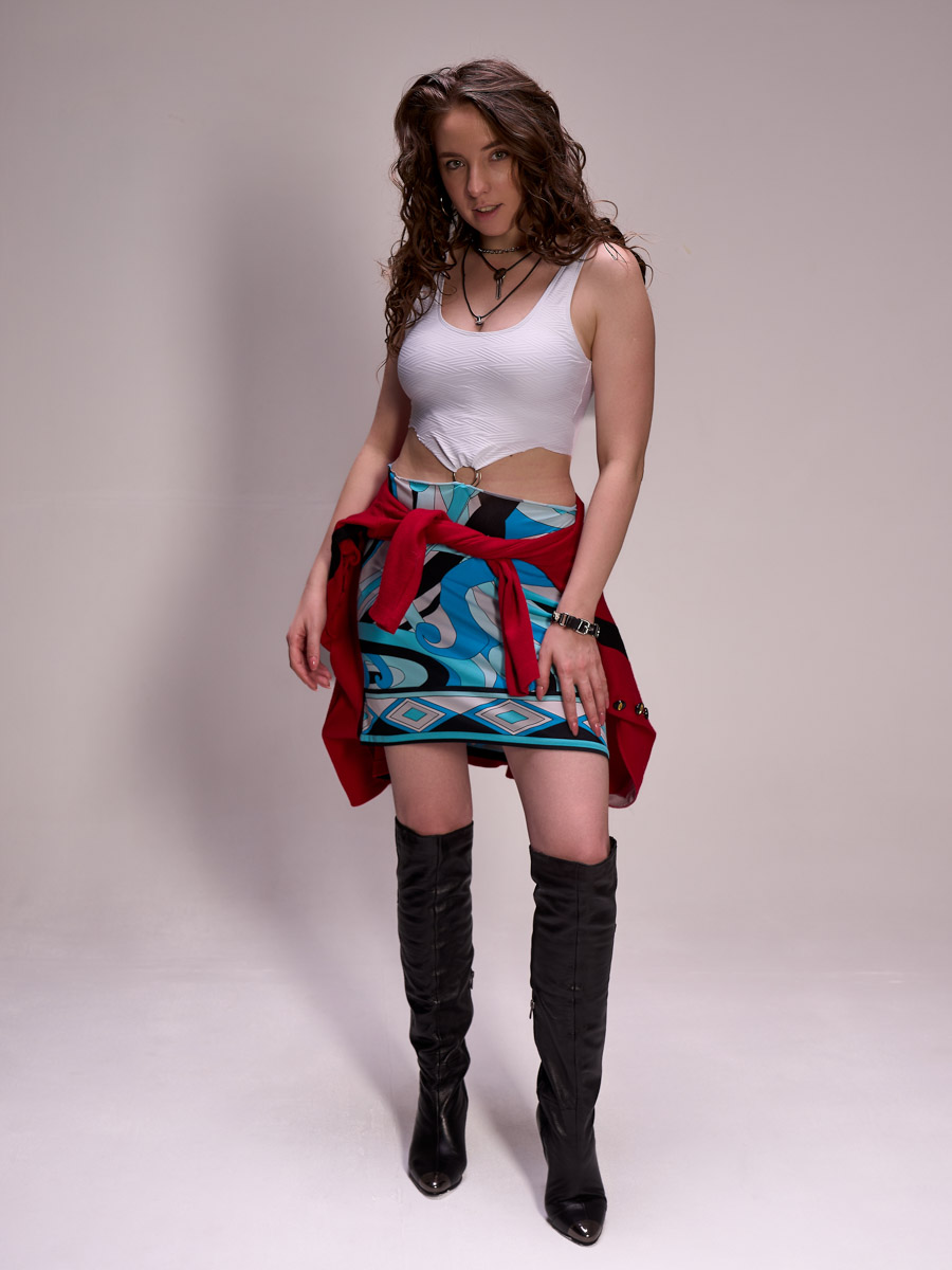 Главный женский день уже позади, а мы всё еще разбираем подарки! На этот раз большой презент подготовили владимирские фотографы. Специально к 8 Марта они собрали моделей, которые поучаствовали в косплеях на самые знаменитые девичьи образы мирового кино. «Ключ-Медиа» пообщался с участниками необычной съемки.