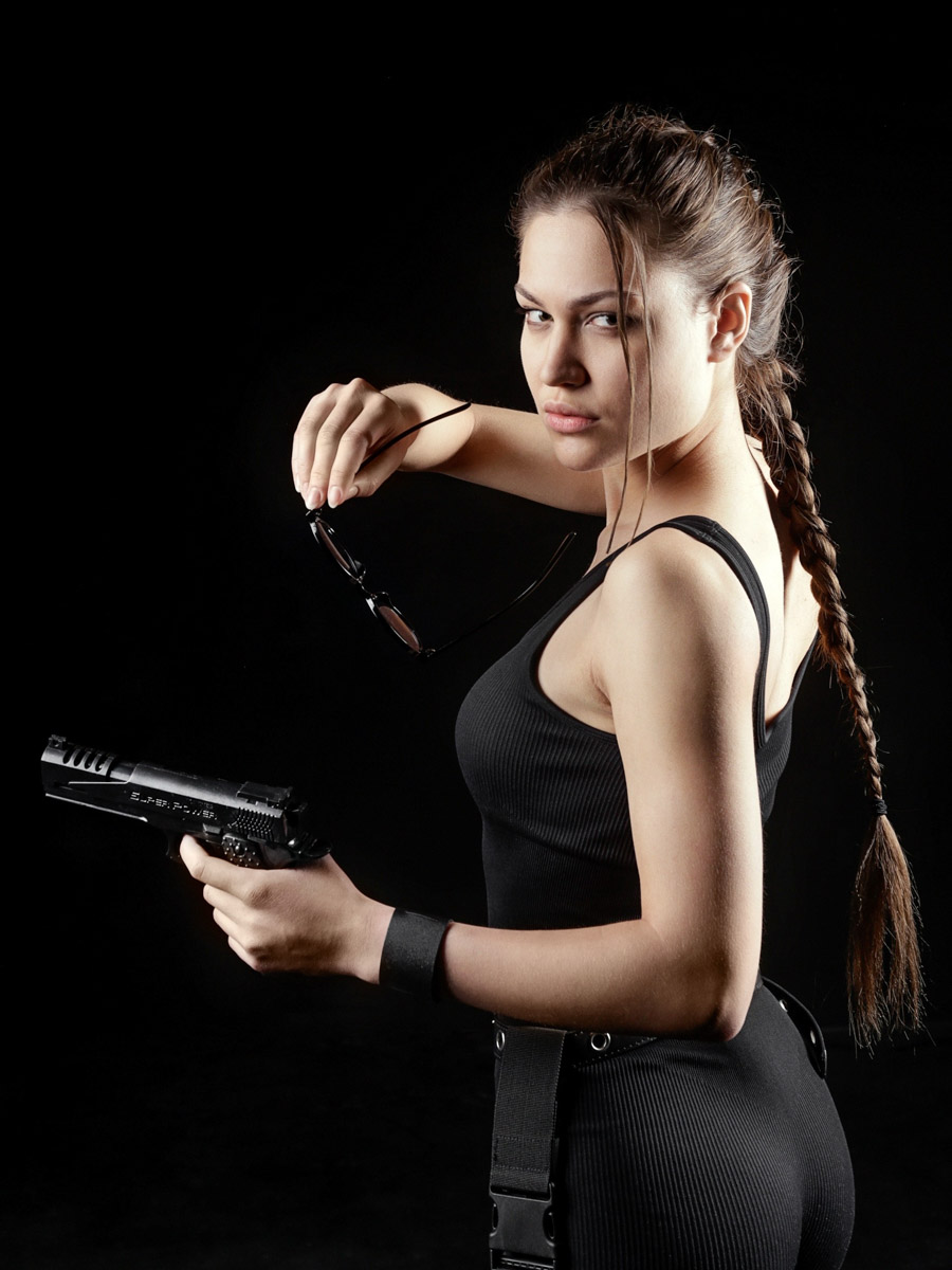 Главный женский день уже позади, а мы всё еще разбираем подарки! На этот раз большой презент подготовили владимирские фотографы. Специально к 8 Марта они собрали моделей, которые поучаствовали в косплеях на самые знаменитые девичьи образы мирового кино. «Ключ-Медиа» пообщался с участниками необычной съемки.