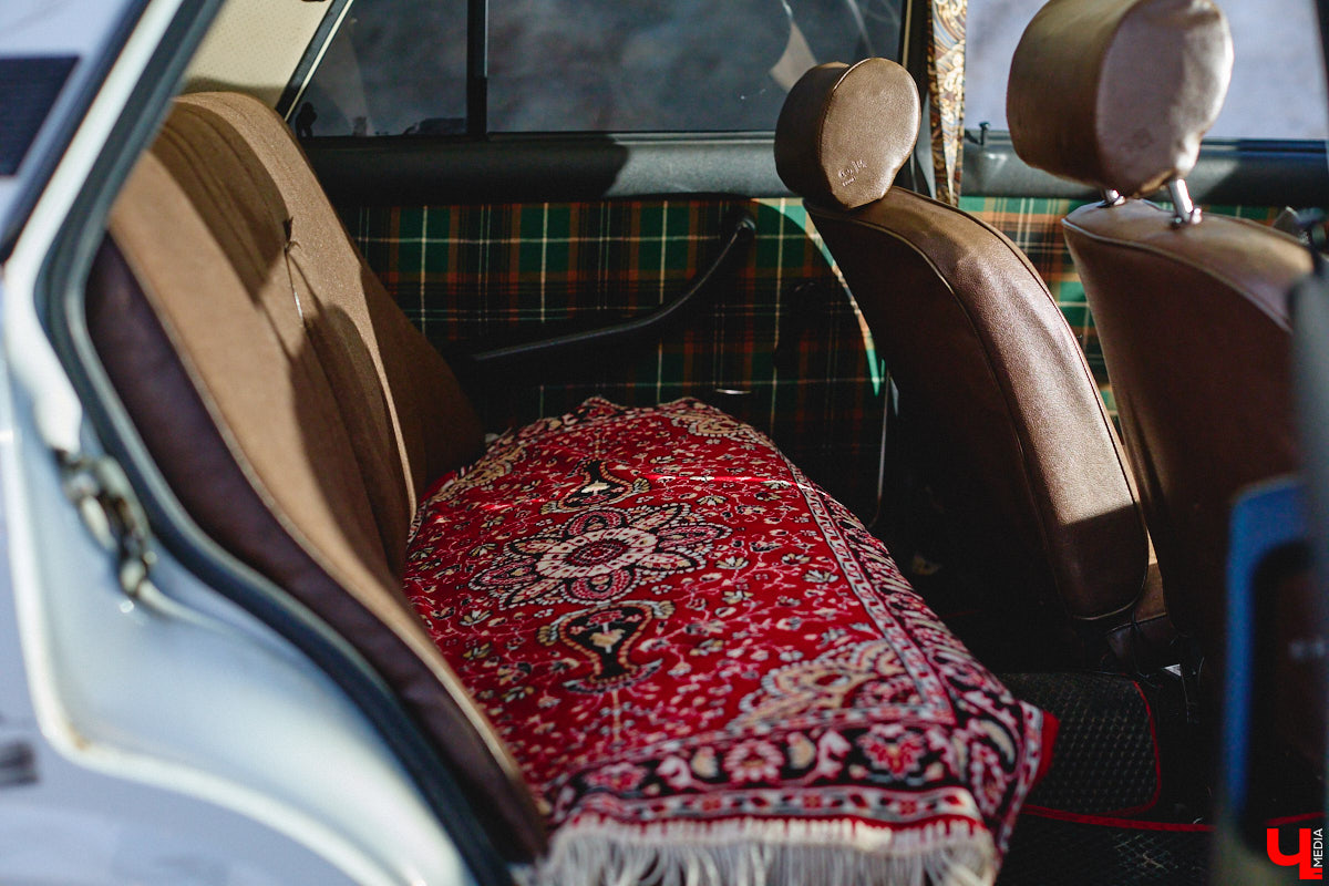 Какой вы видели свою первую машину? Пока другие мальчишки вешали на стены плакаты с суперкарами, Алексей Дрягин с 14 лет точно знал, что его идеальный автомобиль выглядит иначе. Спустя годы детская мечта обрела форму «семерки», но далеко не в заводском виде. Подробнее о тюнинге владелец «жигули» рассказал «Ключ-Медиа».