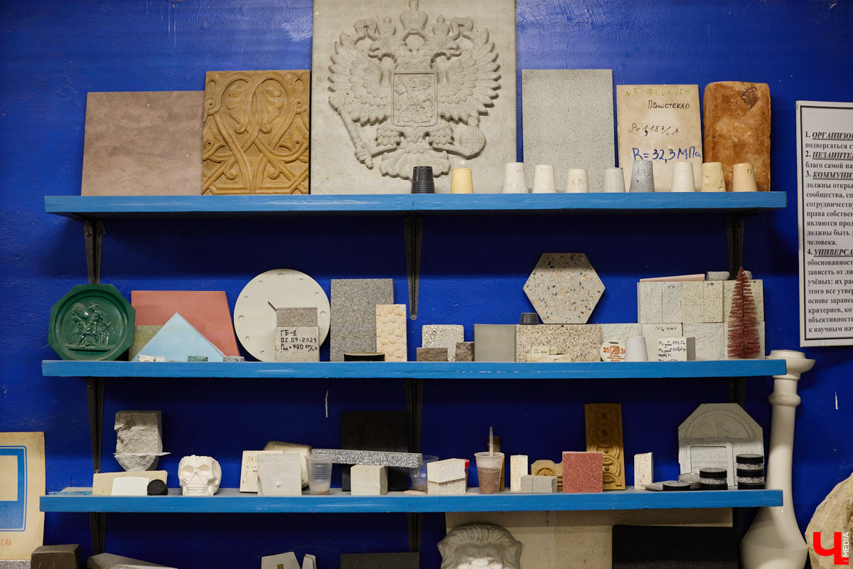 Когда-то соединить живое и неживое могли только сказочники. Сейчас их место заняли ученые, а открытия происходят у нас под боком. Владимирская студентка Юлия Ананьева разработала новый вид бетона, способный самостоятельно устранять повреждения. Как это работает, разбирался «Ключ-Медиа».