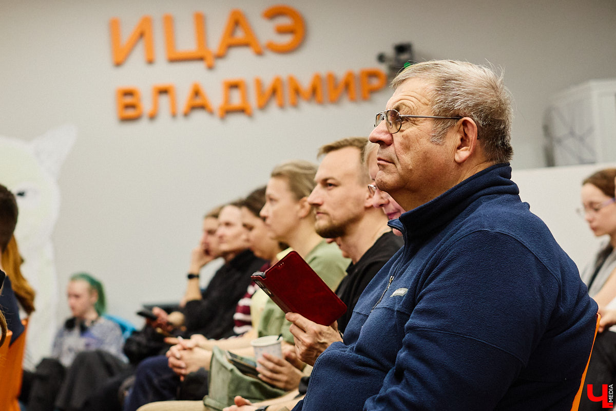 Что объединяет «Алису в Стране чудес», сериал The Last of Us и «Служебный роман»? Не поверите, но... грибы! Доказал эту гипотезу биолог Артем Мишулин. Специалист раскрыл все жизненные секреты этих тихонь, а также объяснил, почему они так сильно вдохновляют дизайнеров из киносферы брать их на главные роли.