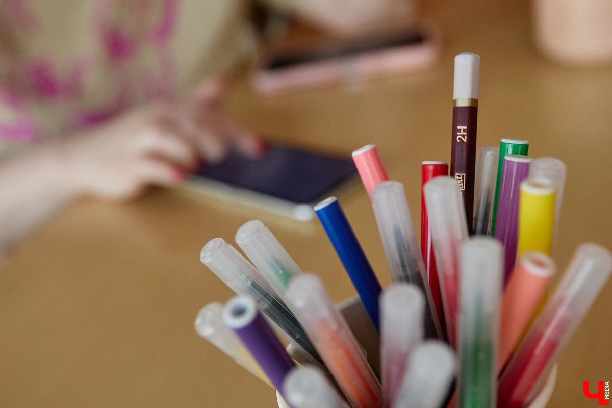 Многие привычные приложения для общения находятся под угрозой полного отключения от Рунета. И это, как известно, отнюдь не первоапрельская шутка. Пока одни пытаются «оживить» любимые сервисы, другие вовсю осваивают новые площадки. Корреспондент «Ключ-Медиа» провел тест-драйв некоторых пока еще малоизвестных мессенджеров, которые вполне могут стать доступной альтернативой.