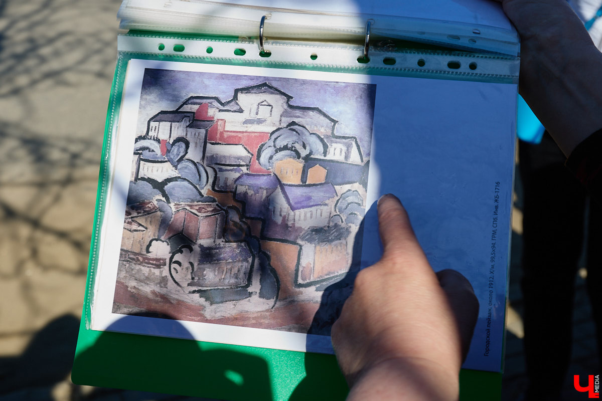 Минувший воскресный день ознаменовался важным культурным событием: в историческом центре прошел краеведческий фестиваль «Свой слой». Мероприятие посвятили не только прошлому областной столицы, но и его настоящему. «Ключ-Медиа» побывал там и готов поделиться самыми яркими моментами!