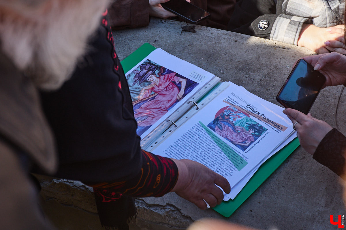 Минувший воскресный день ознаменовался важным культурным событием: в историческом центре прошел краеведческий фестиваль «Свой слой». Мероприятие посвятили не только прошлому областной столицы, но и его настоящему. «Ключ-Медиа» побывал там и готов поделиться самыми яркими моментами!