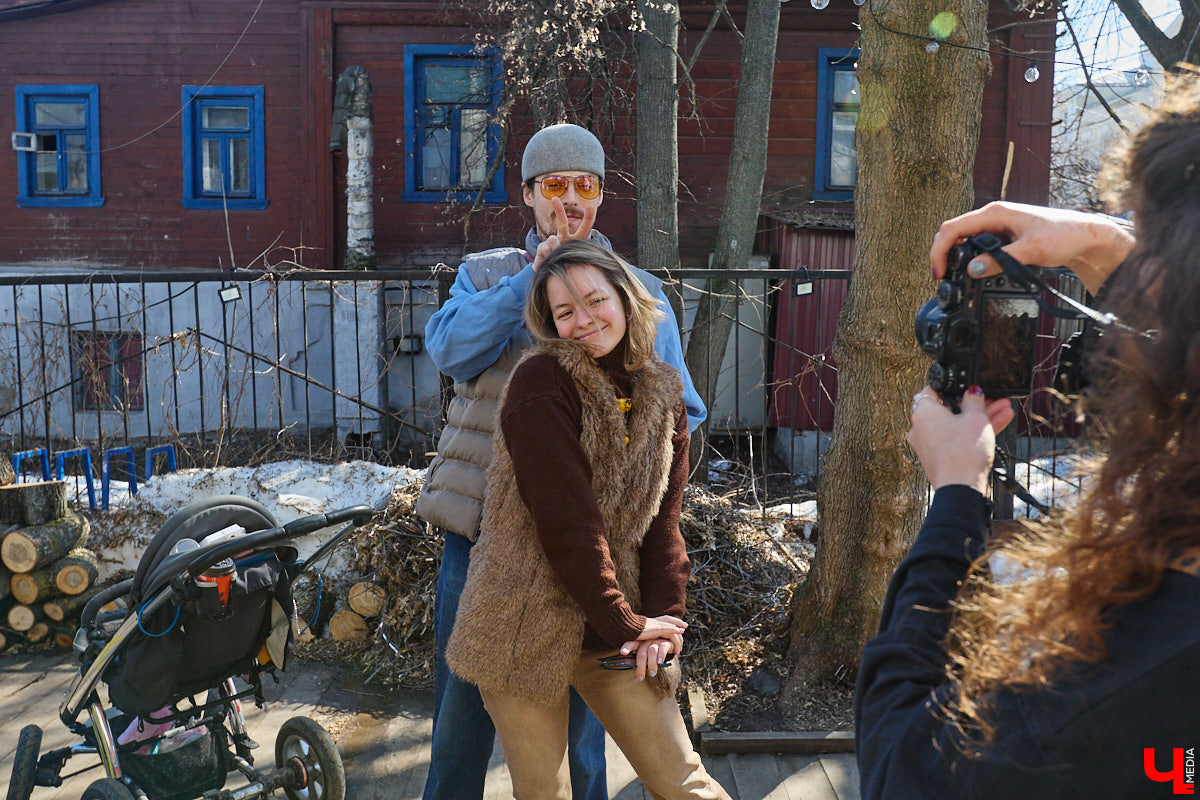 Минувший воскресный день ознаменовался важным культурным событием: в историческом центре прошел краеведческий фестиваль «Свой слой». Мероприятие посвятили не только прошлому областной столицы, но и его настоящему. «Ключ-Медиа» побывал там и готов поделиться самыми яркими моментами!