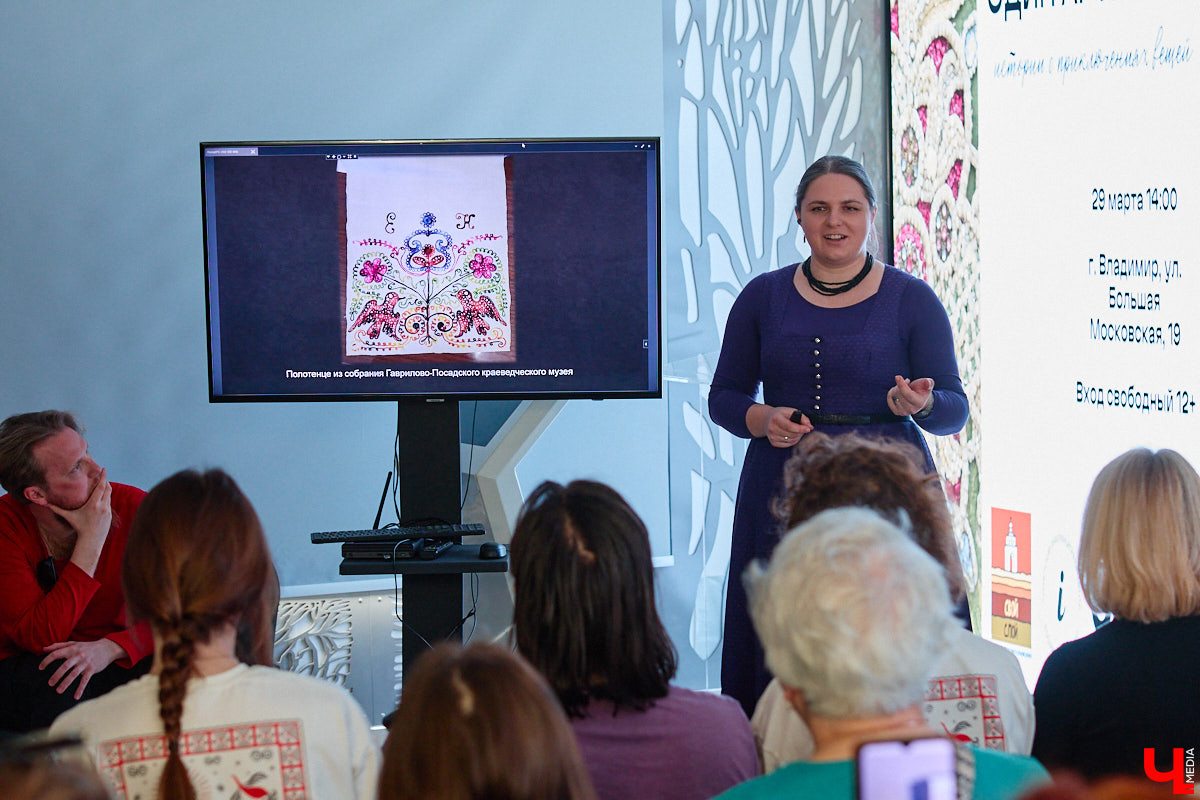 Минувший воскресный день ознаменовался важным культурным событием: в историческом центре прошел краеведческий фестиваль «Свой слой». Мероприятие посвятили не только прошлому областной столицы, но и его настоящему. «Ключ-Медиа» побывал там и готов поделиться самыми яркими моментами!