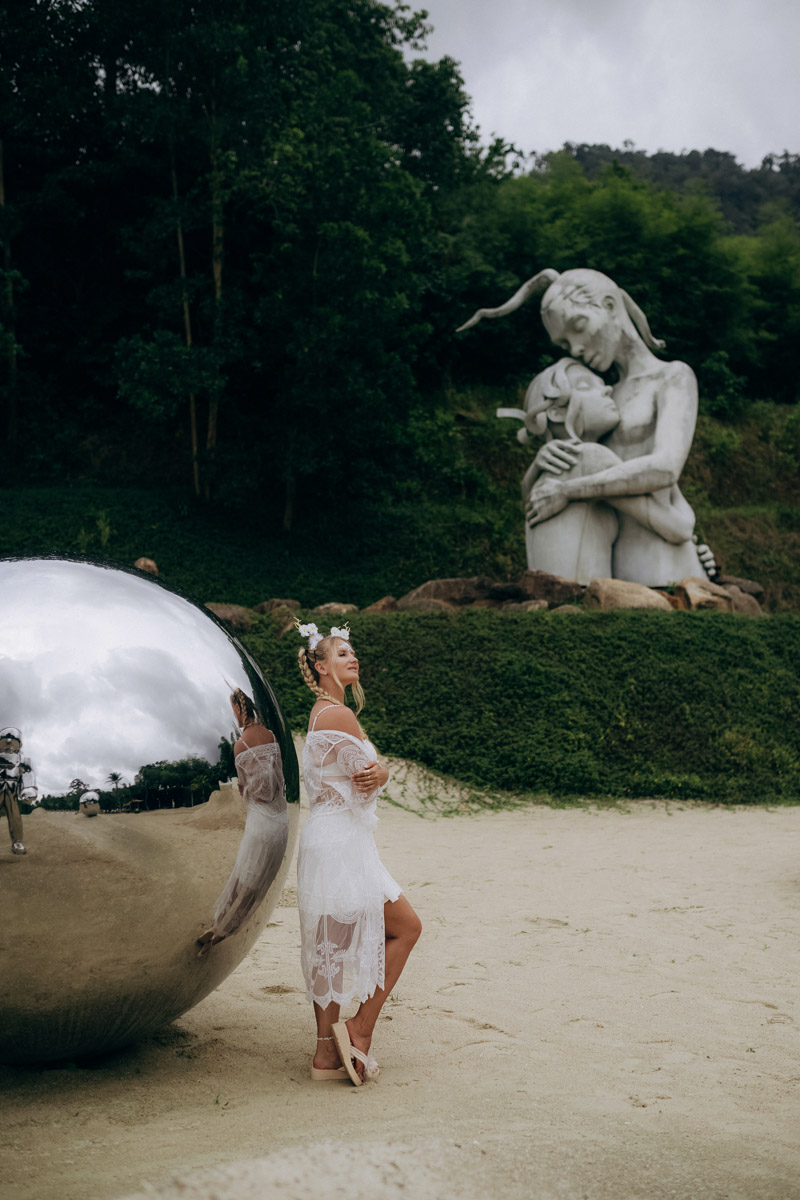 В Таиланде открылся иммерсивный парк The Xperience, который уже называют одним из самых впечатляющих и масштабных в стране. Среди первых гостей оказались и владимирцы, почти четыре года живущие на райском острове Самуи.