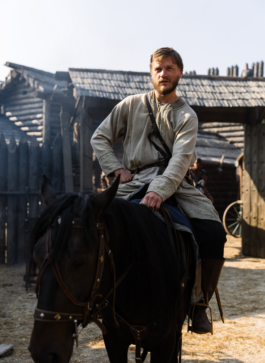 В марте состоялась премьера саги о жизни Андрея Боголюбского. Съемки сериала «Князь Андрей» проходили также в 33-м регионе. Жителям не терпелось оценить результат длительного кинопроцесса. Увы, многих он разочаровал. «Ключ-Медиа» изучил позиции экспертов, разобравших кинопродукт по косточкам.