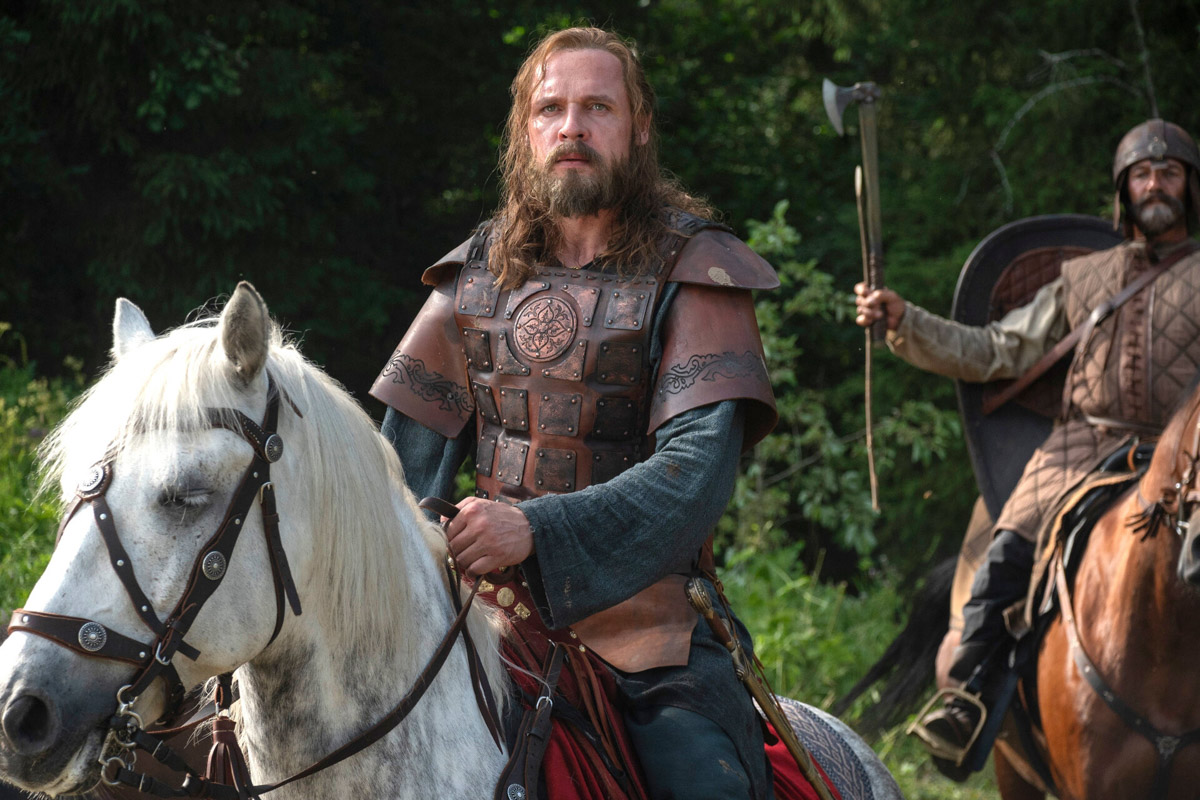 В марте состоялась премьера саги о жизни Андрея Боголюбского. Съемки сериала «Князь Андрей» проходили также в 33-м регионе. Жителям не терпелось оценить результат длительного кинопроцесса. Увы, многих он разочаровал. «Ключ-Медиа» изучил позиции экспертов, разобравших кинопродукт по косточкам.