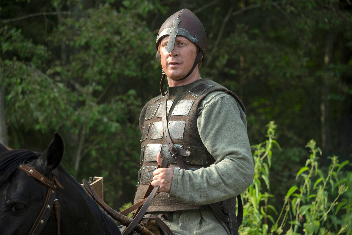 В марте состоялась премьера саги о жизни Андрея Боголюбского. Съемки сериала «Князь Андрей» проходили также в 33-м регионе. Жителям не терпелось оценить результат длительного кинопроцесса. Увы, многих он разочаровал. «Ключ-Медиа» изучил позиции экспертов, разобравших кинопродукт по косточкам.