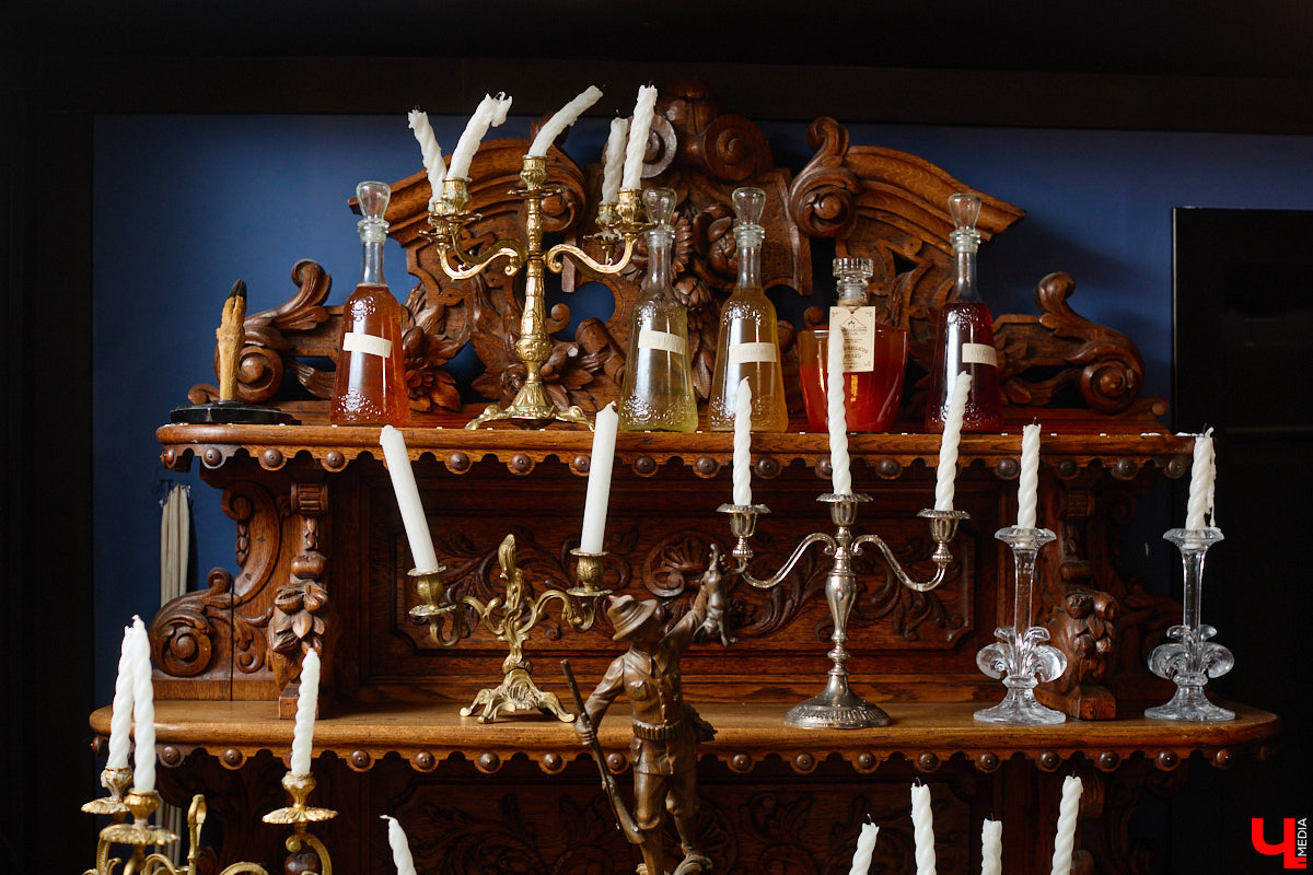 В Суздале не принято спешить. И готовят там тоже без суеты. Местная еда — про основательность, уют, тепло домашнего очага. Ресторан «Дворянское гнездо» именно то место, где данная философия обретает смысл. А подчеркивает ее печное меню, разработанное для ценителей медленного томления, традиционного подхода и чистоты вкуса.