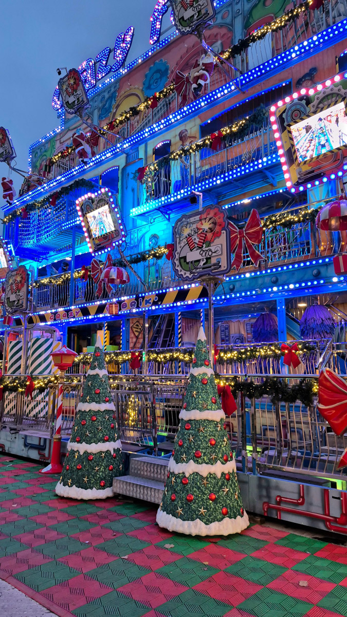 Горы мусора, толпы мигрантов и небезопасные улицы. Именно так описывали Париж Ольге Буниной ее друзья из французской столицы. Но отправившись в город любви в пятый раз, она открыла для себя совсем иную реальность. О своем путешествии, которое женщина вспоминает с огромной любовью, а также о развенчанных стереотипах про известнейшее место планеты туристка рассказала «Ключ-Медиа».