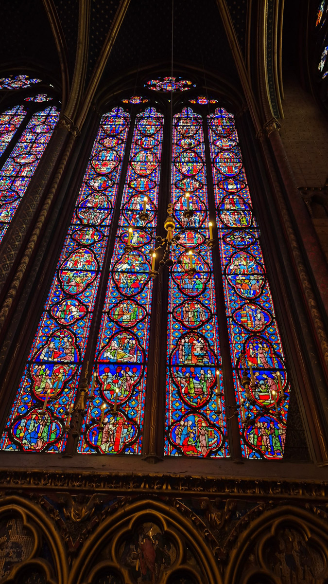 Горы мусора, толпы мигрантов и небезопасные улицы. Именно так описывали Париж Ольге Буниной ее друзья из французской столицы. Но отправившись в город любви в пятый раз, она открыла для себя совсем иную реальность. О своем путешествии, которое женщина вспоминает с огромной любовью, а также о развенчанных стереотипах про известнейшее место планеты туристка рассказала «Ключ-Медиа».