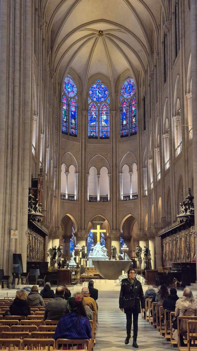 Горы мусора, толпы мигрантов и небезопасные улицы. Именно так описывали Париж Ольге Буниной ее друзья из французской столицы. Но отправившись в город любви в пятый раз, она открыла для себя совсем иную реальность. О своем путешествии, которое женщина вспоминает с огромной любовью, а также о развенчанных стереотипах про известнейшее место планеты туристка рассказала «Ключ-Медиа».