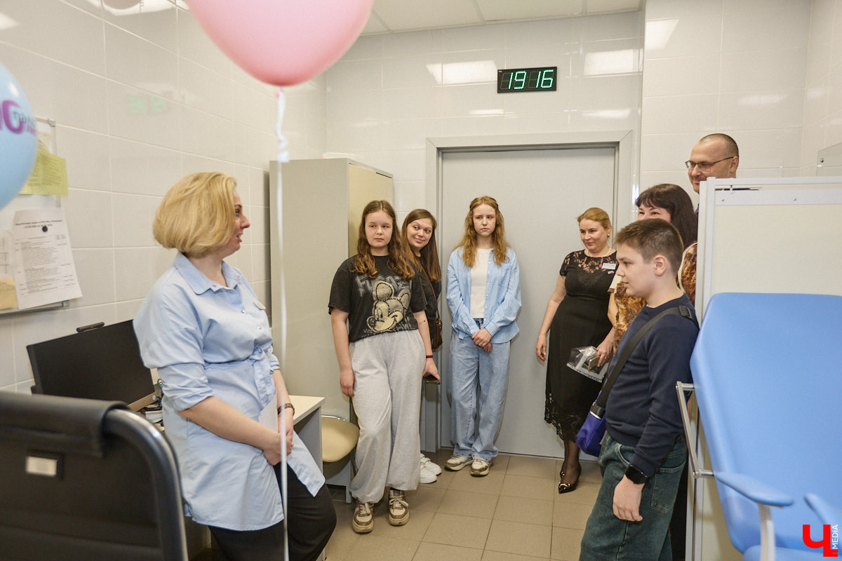 Квест-экскурсии, мастер-классы, игры, ток-шоу, фотографии в образах врачей разных специальностей — на необычной вечеринке в честь юбилея сети «Палитра» развлечения были на любой вкус. В апреле «Палитре» исполнилось 10 лет с момента открытия. За это время порядка 350 тысяч человек доверили свое здоровье клиникам сети. А потому главными гостями праздника стали, конечно же, пациенты.