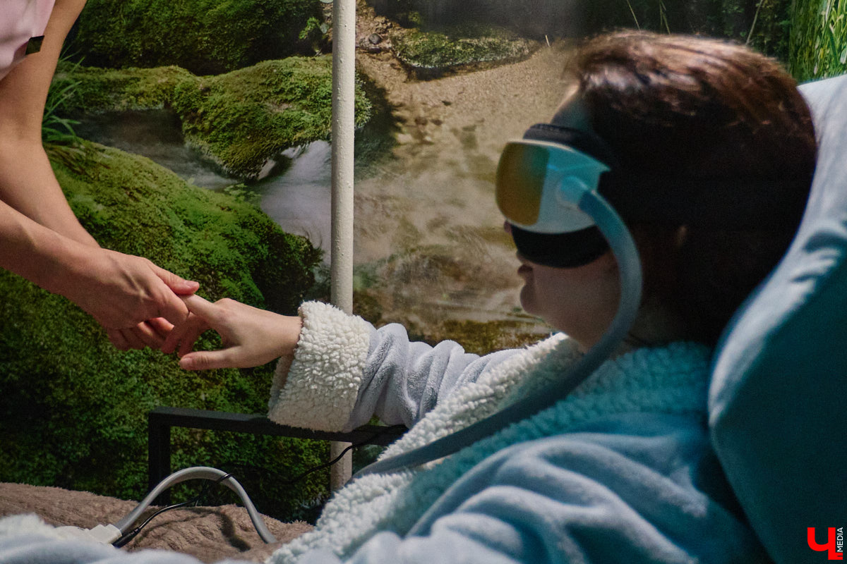 Атрибуты красивой жизни сегодня перестали быть недосягаемой роскошью. Во Владимире есть пространство, где все мысли текут только в одном направлении — к собственному удовольствию и восстановлению. Здесь, в спа-салоне «Красивая жизнь для тебя», гостям предлагают не просто набор процедур, а настоящий ритуал перезагрузки. Опробовать его на себе решила журналист «Ключ-Медиа».