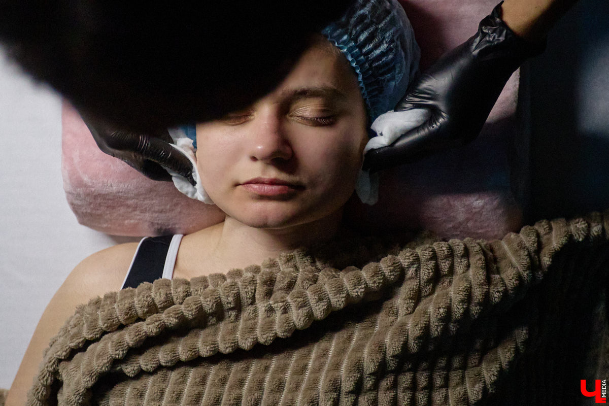 Атрибуты красивой жизни сегодня перестали быть недосягаемой роскошью. Во Владимире есть пространство, где все мысли текут только в одном направлении — к собственному удовольствию и восстановлению. Здесь, в спа-салоне «Красивая жизнь для тебя», гостям предлагают не просто набор процедур, а настоящий ритуал перезагрузки. Опробовать его на себе решила журналист «Ключ-Медиа».