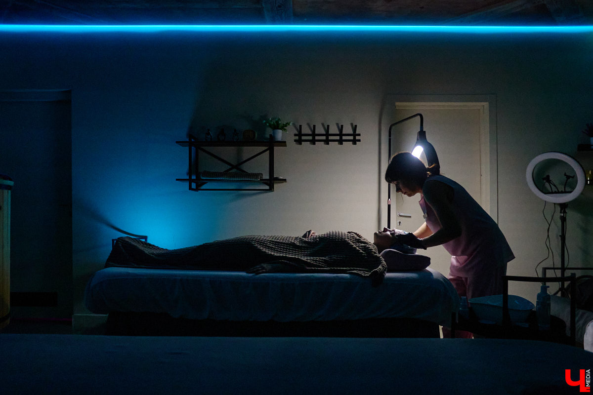 Атрибуты красивой жизни сегодня перестали быть недосягаемой роскошью. Во Владимире есть пространство, где все мысли текут только в одном направлении — к собственному удовольствию и восстановлению. Здесь, в спа-салоне «Красивая жизнь для тебя», гостям предлагают не просто набор процедур, а настоящий ритуал перезагрузки. Опробовать его на себе решила журналист «Ключ-Медиа».