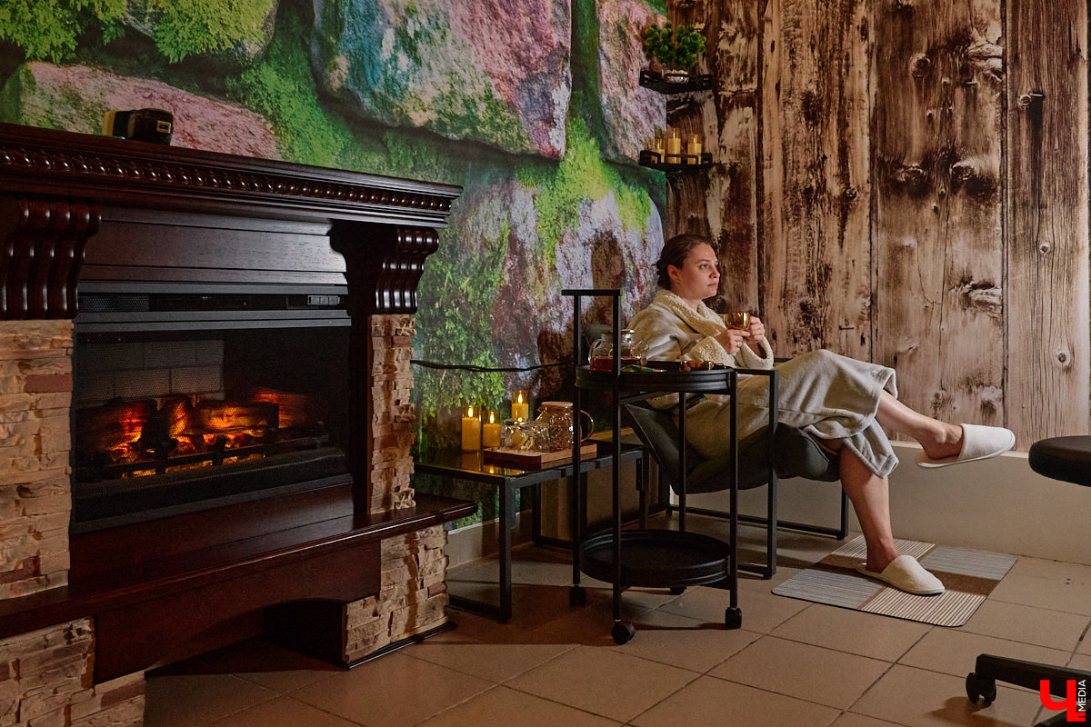 Атрибуты красивой жизни сегодня перестали быть недосягаемой роскошью. Во Владимире есть пространство, где все мысли текут только в одном направлении — к собственному удовольствию и восстановлению. Здесь, в спа-салоне «Красивая жизнь для тебя», гостям предлагают не просто набор процедур, а настоящий ритуал перезагрузки. Опробовать его на себе решила журналист «Ключ-Медиа».