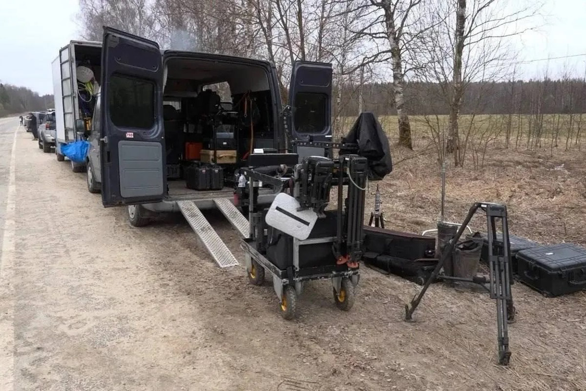 Во Владимирской области завершились съемки сериала «Свора». Кинематографисты работали в нашем регионе почти месяц и успели снять несколько ключевых эпизодов картины. Для этого столицу 33-го региона переименовали в Волчегорск, а мэрию перенесли в Областной дворец культуры и искусства. Эти и другие детали уже на сайте!