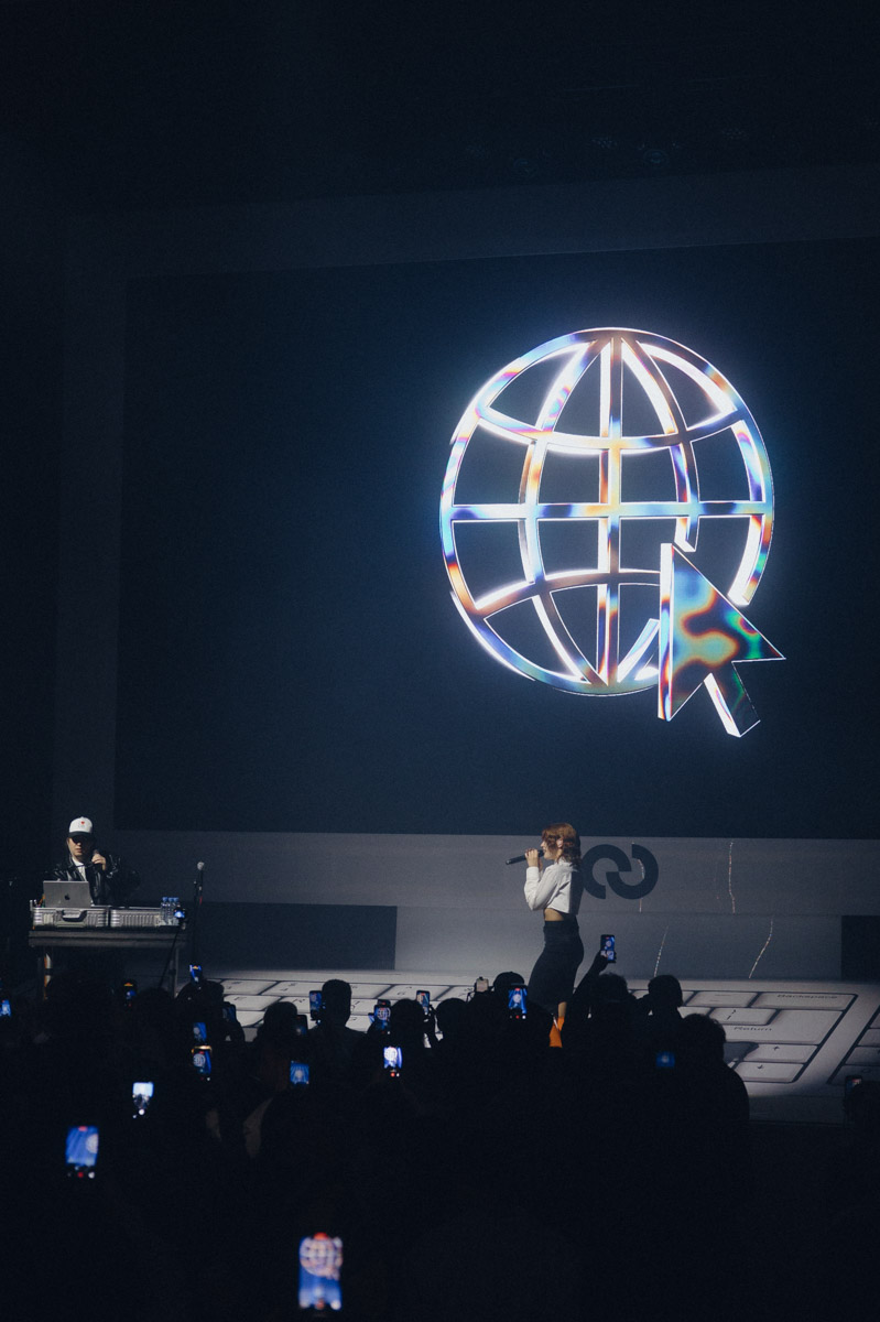 Каждый год на премии Top100awards называют имена лучших свадебных и ивент-профессионалов со всей России. В 2026-м без владимирцев топ не сложился. Например, владимирский диджей Vadimskee стал лучшим в своей категории, обогнав 99 достойнейших.