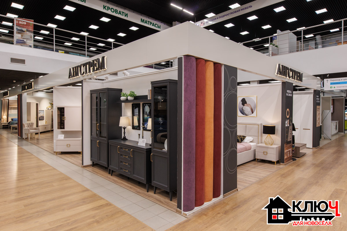 Главная проблема любого ремонта — логистика. Нужно найти ту самую плитку, не забыть про клей к ней, подобрать двери под ламинат и где-то заказать кухню. Обычно всё это превращается в бесконечные разъезды по разным концам города. Мы отправились в ОТК «Тандем» во Владимире, чтобы понять, как работает концепция «всё в одном месте» и сколько на самом деле можно сэкономить, став участником программы «Новоселы».