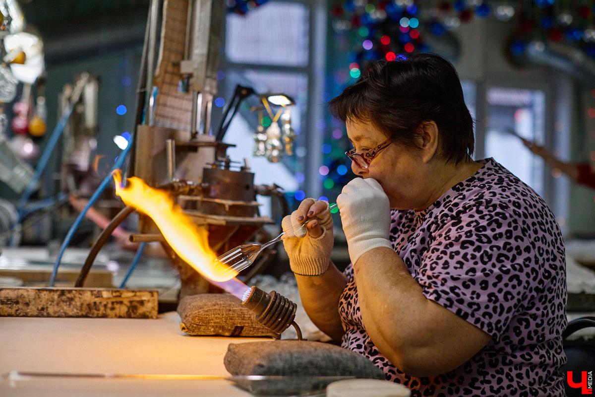 Майские праздники стартуют уже в эту пятницу, и провести их в квартире — вариант так себе. Лучше запланировать небольшое путешествие по 33-му региону. Далеко не уезжаем, каникулы будут не долгими: всего два блока по три дня. Зато времени прокатиться по городам Владимирской области хватит. «Ключ-Медиа» расскажет, куда точно стоит поехать.