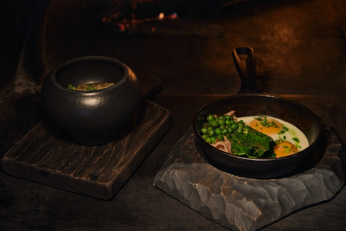 Гранд-бистро «Меряне» — ресторан, расположенный в самом центре Владимира, запускает завтраки. Уже с 1 мая здесь можно будет вкусно и насыщенно начать свой день. Философия нового направления строится вокруг посетителей и внимания к деталям. «Меряне» приглашают владимирцев и гостей города подобрать угощение на свой вкус для того, чтобы утро стало маленьким кулинарным триумфом.