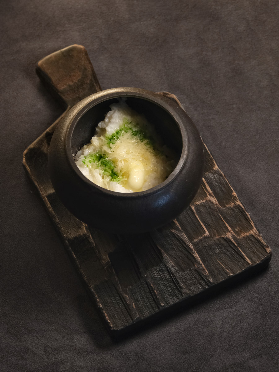 Гранд-бистро «Меряне» — ресторан, расположенный в самом центре Владимира, запускает завтраки. Уже с 1 мая здесь можно будет вкусно и насыщенно начать свой день. Философия нового направления строится вокруг посетителей и внимания к деталям. «Меряне» приглашают владимирцев и гостей города подобрать угощение на свой вкус для того, чтобы утро стало маленьким кулинарным триумфом.